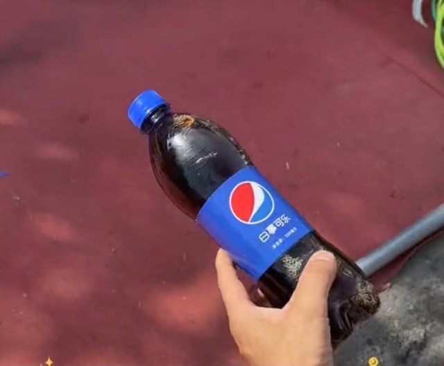 乌苏变鸟苏、雪碧变雷碧……快来晒图！你还被哪些“冒牌货”套路过？