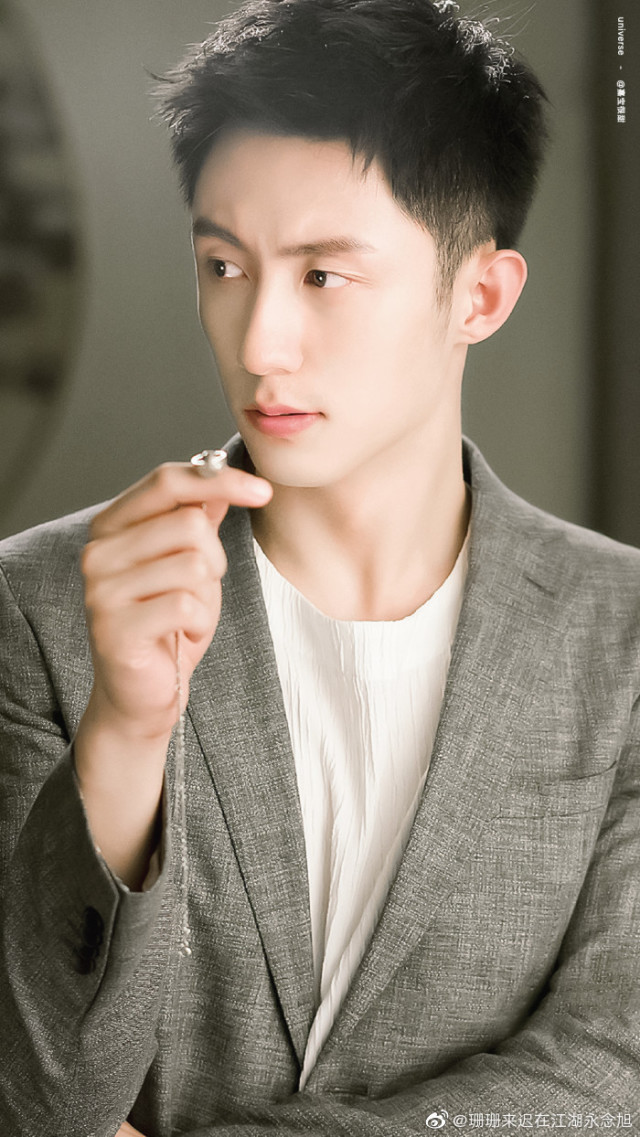 默默的关心,浅浅的牵挂……@johnny黄景瑜[心]2021-10-08 21:47:12