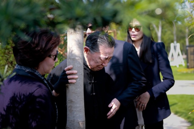 傅雷之子傅聪感染新冠去世