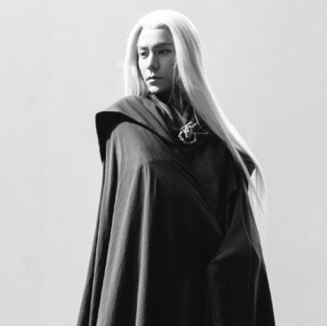 《侍神令》陈坤白发造型曝光